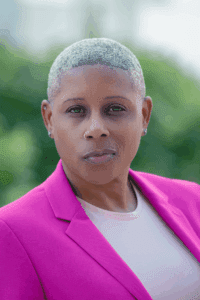 Lynne d Johnson